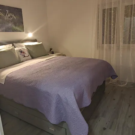 Comfort Lovely Diva 2, Ciovo, Okrug