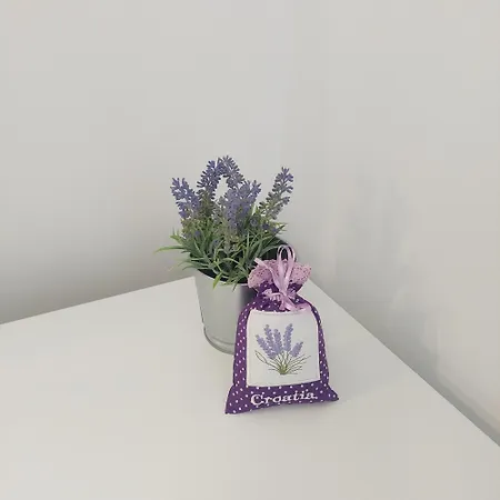 Comfort Lovely Diva 2, Ciovo, Okrug